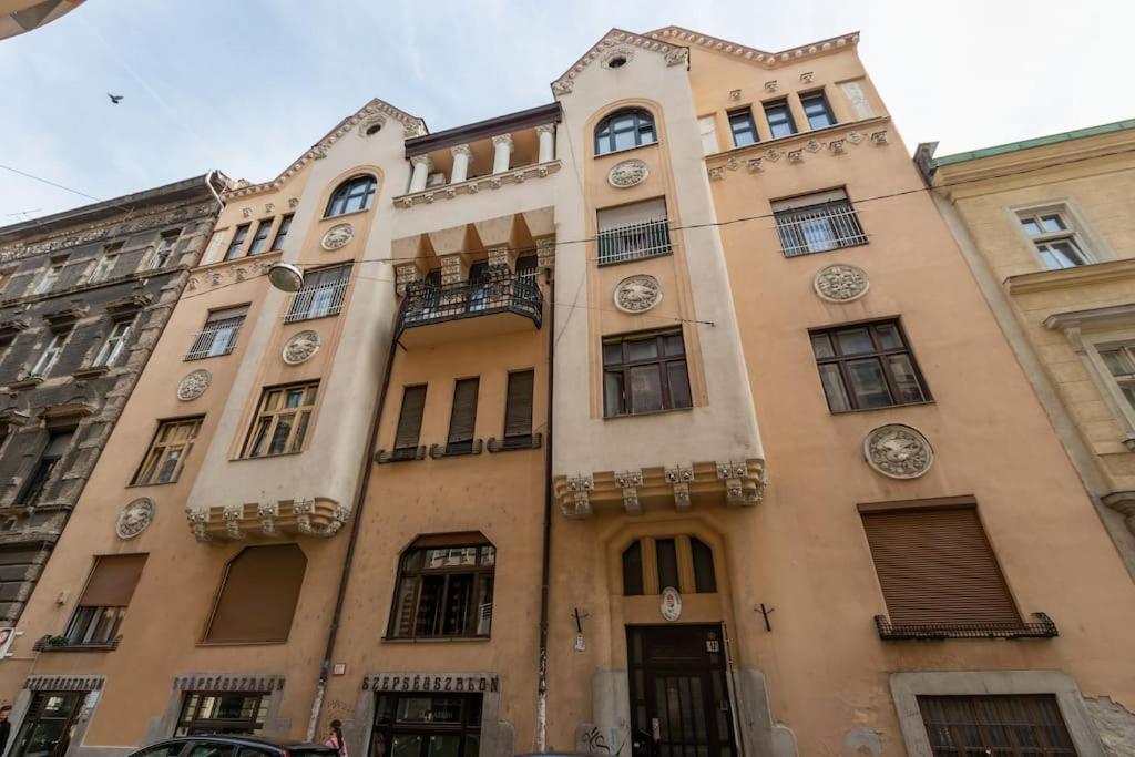Art Nouveau Apartment 布达佩斯 外观 照片